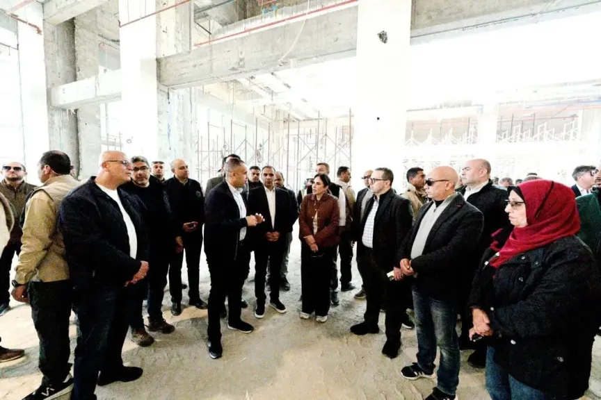 وزيرة الإسكان تتفقد مركز المؤتمرات والمعارض وأبراج وبحيرات الداون تاون بالعلمين الجديدة