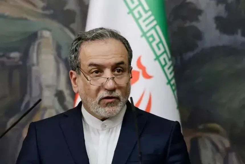 وزير خارجية إيران: القواعد الأمريكية بالمنطقة أهداف مشروعة لنا.. ولا نعادي دول الجوار