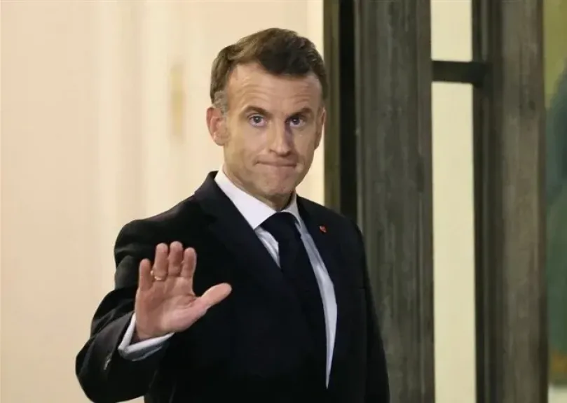 ماكرون يطالب نتنياهو بالامتناع عن أي هجوم بري في لبنان