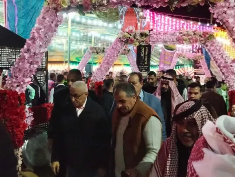 محافظ شمال سيناء يشارك قبيلة السواركة حفل الإفطار بقرية المهدية