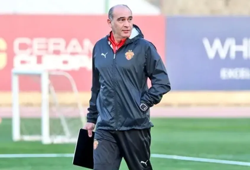 سيراميكا كليوباترا يجدد تعاقده مع علي ماهر