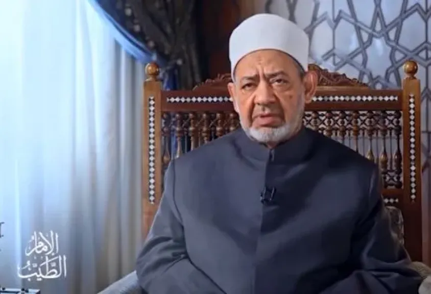 شيخ الأزهر لولي العهد الكويتي: نستنكر الاعتداء الإيراني على سيادة الدول العربية وترويع مواطنيها