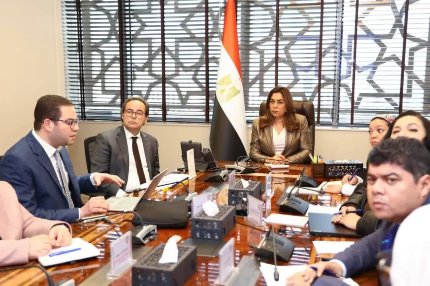 وزيرة البيئة تتابع مستجدات رقمنة منظومة تقييم الأثر البيئي