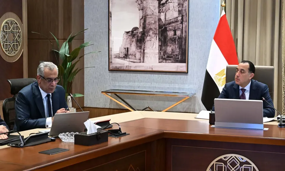 رئيس الوزراء يتابع مع وزير الإنتاج الحربي عددا من ملفات العمل والرؤية المستقبلية