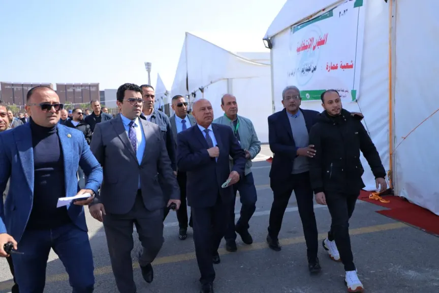 الفريق كامل الوزير يدلي بصوتة في انتخابات نقابة المهندسين