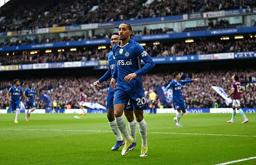 تشيلسي يتجنب مفاجآت الكأس ويهزم ريكسهام بصعوبة