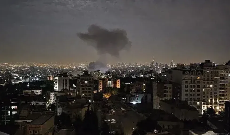 ضربات الطائرات المسيرة تستهدف مطار الكويت ومحطة الصبية الكهربائية