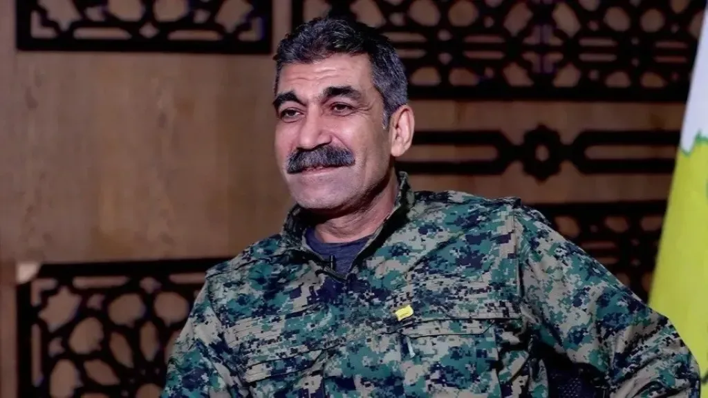 سوريا تعين قائد وحدات حماية الشعب الكردية نائبا لوزير الدفاع لشئون الشرق