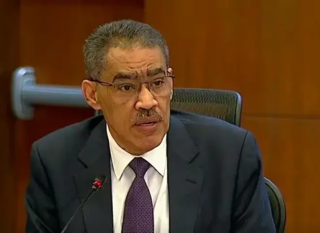 المضطر يركب الصعب.. وزير الدولة للإعلام يعلق على قرار زيادة سعر البنزين