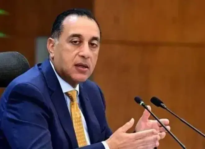 قرارات غير مسبوقة: الحكومة تبدأ ترشيد الاستهلاك والعمل من المنزل رسميًا