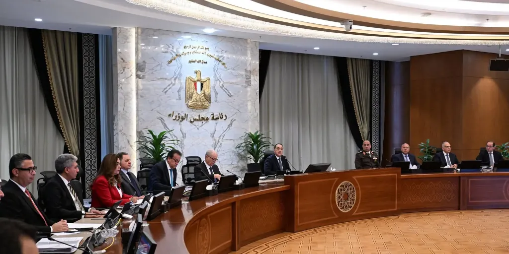 مدبولي يؤكد ضرورة إدراك جميع الأطراف خطورة التداعيات الاقتصادية للتصعيد الراهن في المنطقة