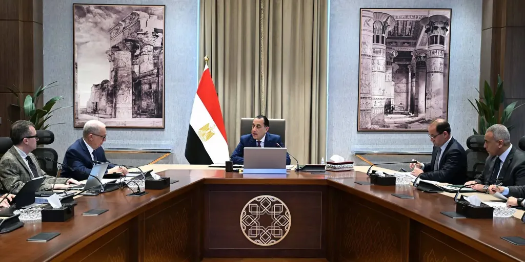 رئيس الوزراء: التوسع في الاستثمارات المخصصة لمنظومة التأمين الصحي الشامل