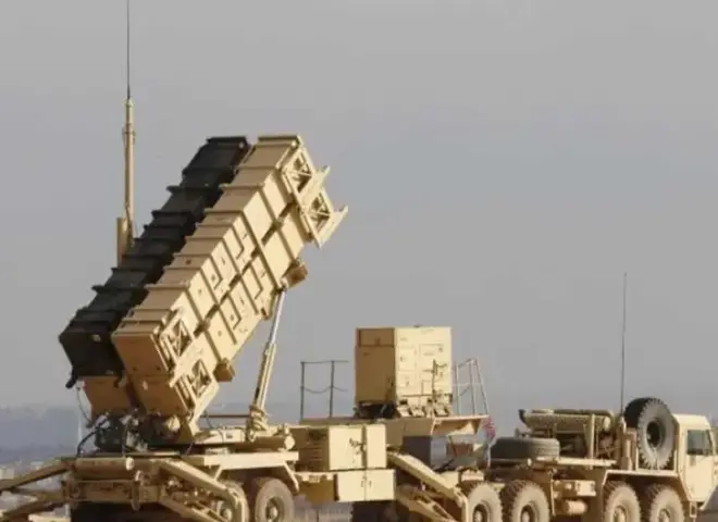 الجيش الكويتي يعلن التصدي لـ5 صواريخ و9 مسيرات