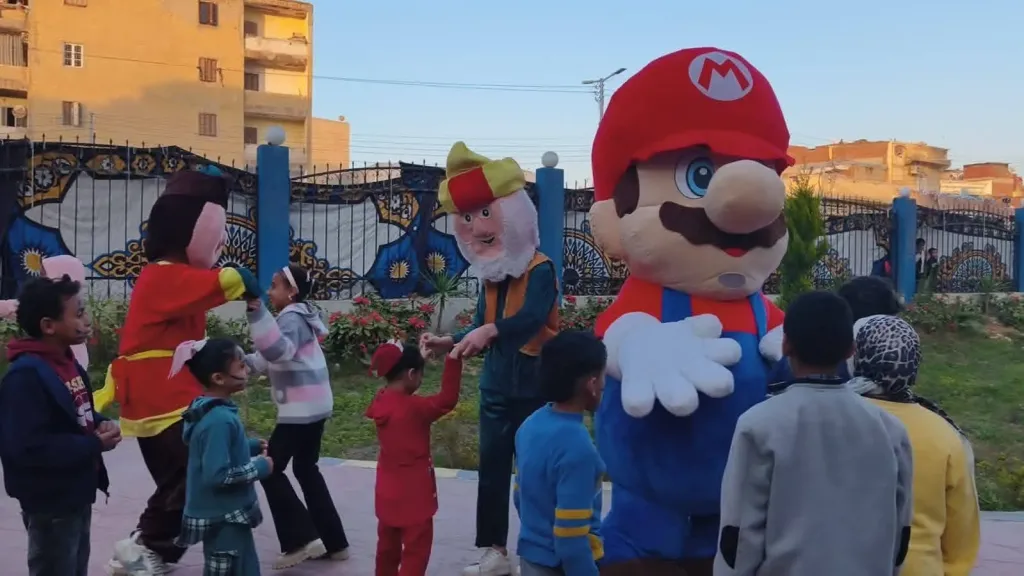 محافظ البحيرة تشهد حفل إفطار للأيتام وتوزيع ملابس العيد بمركز أبو المطامير