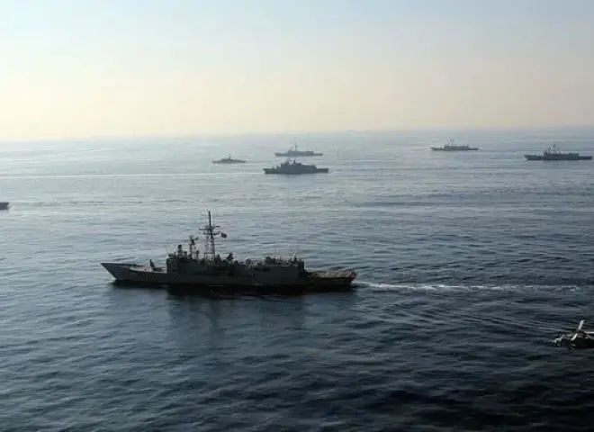 مجتبى خامنئي: إغلاق مضيق هرمز ينبغي استخدامه كورقة ضغط