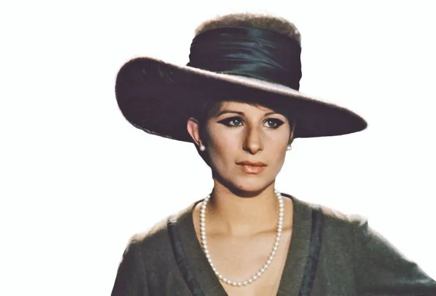 باربرا سترايسند: الفن قادر على تجاوز الحدود والسياسة لبناء عالم أكثر رحمة