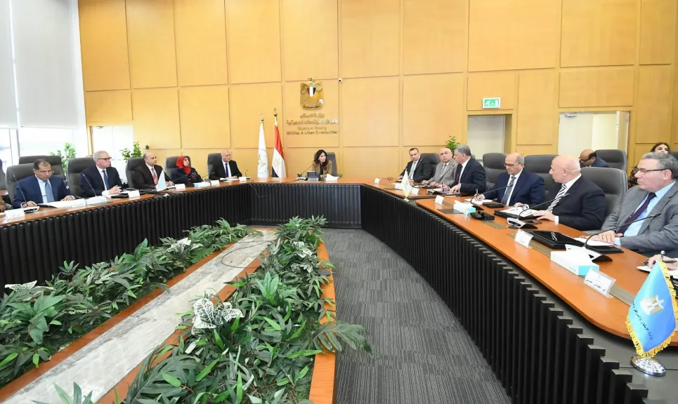 وزير الإسكان تؤكد أهمية المتابعة المستمرة للمشروعات التنموية