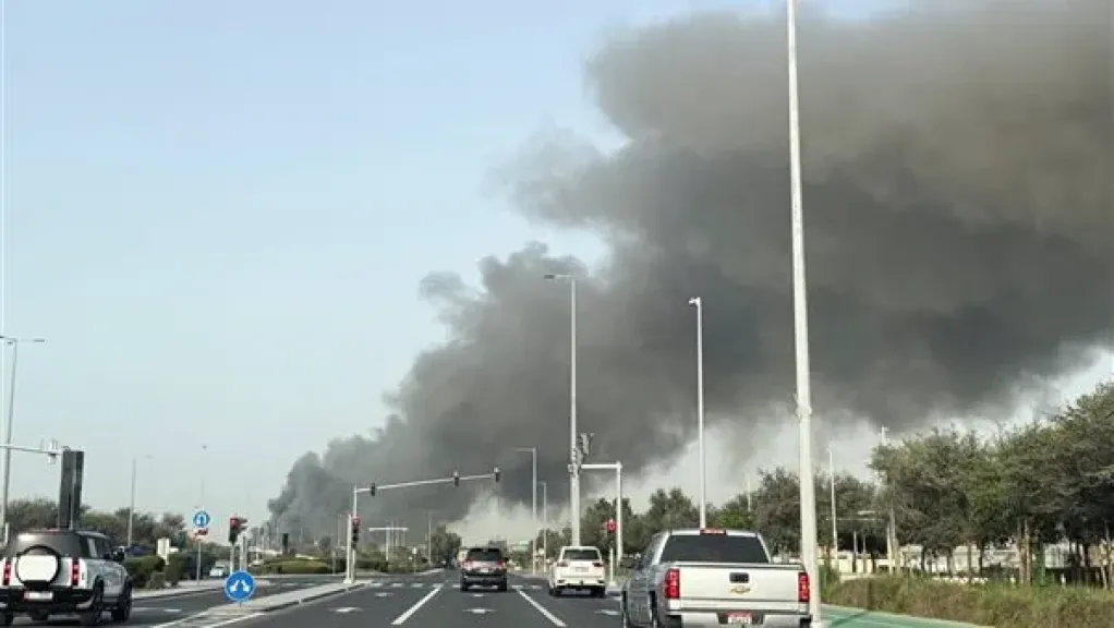 الدفاعات الجوية الإماراتية تتعامل مع 4 صواريخ باليستية و6 مٌسيّرات