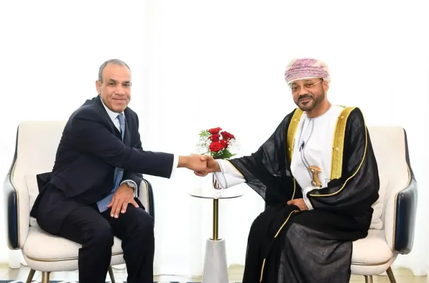 وزير الخارجية يدين الاعتداءات علي دول الخليج الشقيقة ويؤكد على تضامن مصر الكامل معها