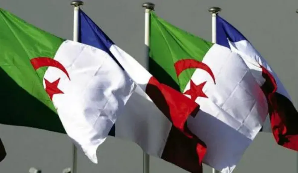 أول اتصال منذ عام.. وزيرا خارجية الجزائر وفرنسا يبحثان الوضع بلبنان