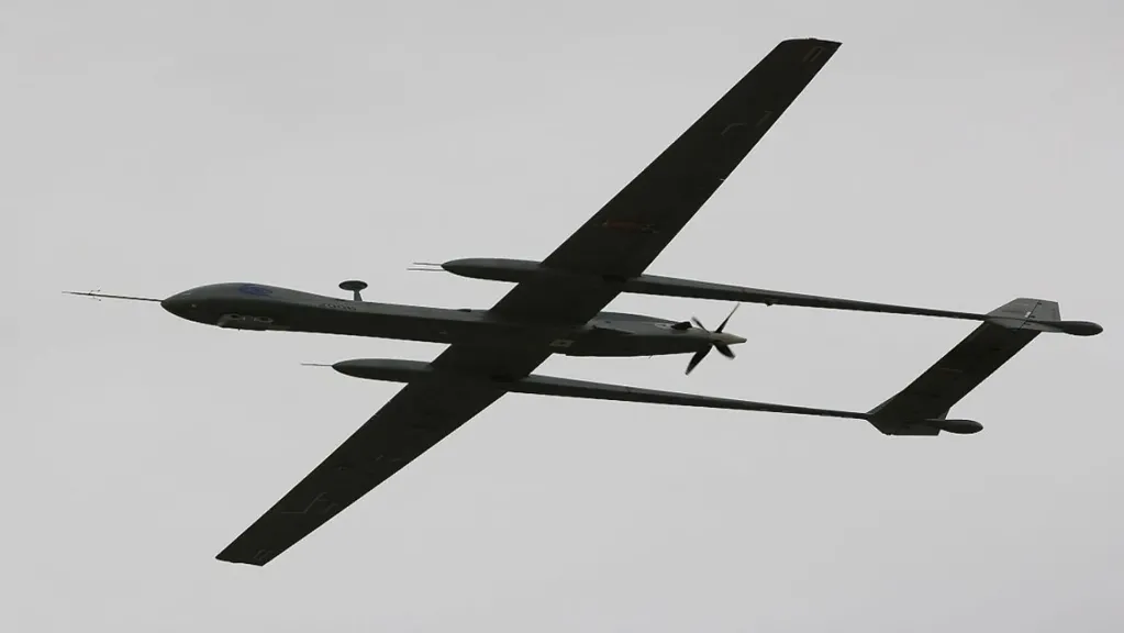 الدفاع الكويتية: رصدنا 4 طائرات مسيّرة معادية اخترقت أجواء البلاد