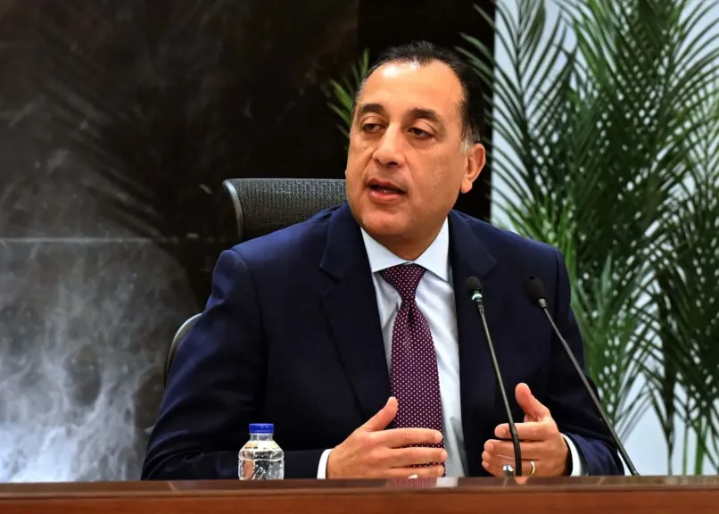 رئيس الوزراء يهنئ فخامة الرئيس بحلول عيد الفطر المبارك