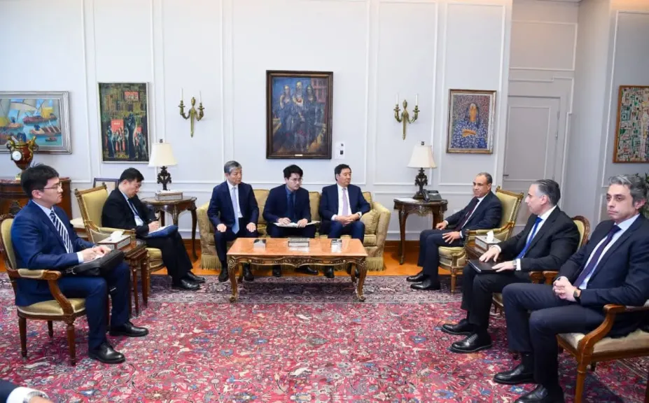وزير الخارجية يستقبل المبعوث الصيني للشرق الأوسط
