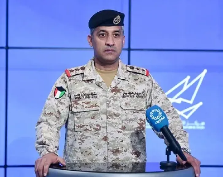 الكويت: اعتراض صاروخين باليستيين معاديين و13 مسيرة خلال الـ24 ساعة الماضية