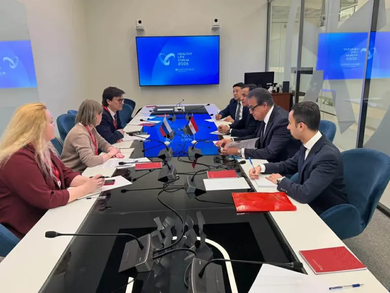 وزير الصحة يبحث مع شركة روسية تعزيز التعاون في مجالات الطب النووي والتكنولوجيا الطبية المتقدمة