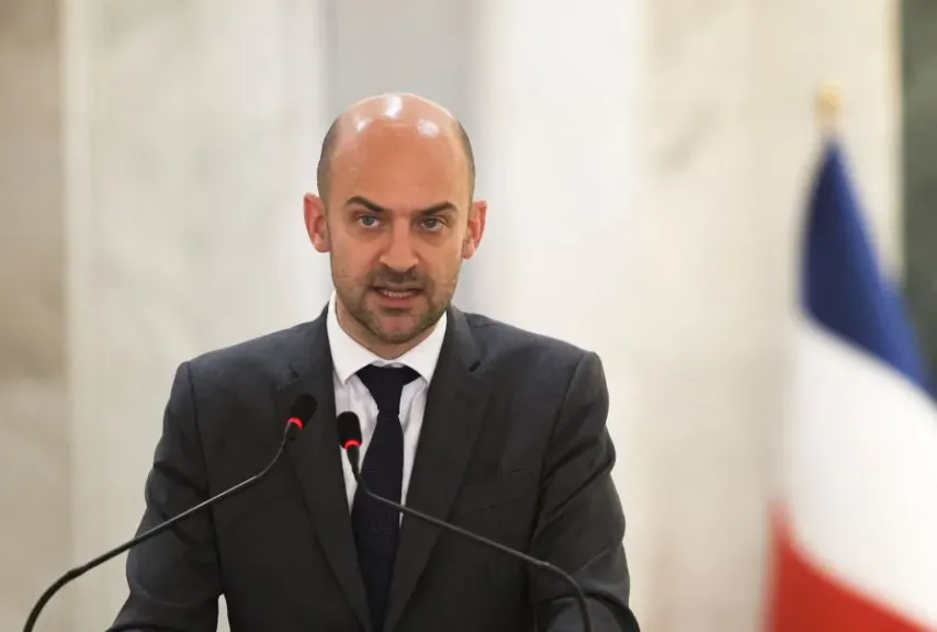 فرنسا تفتح الباب لعودة بريطانيا إلى السوق الأوروبية الموحدة