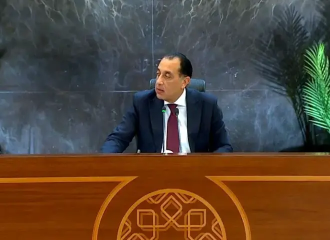 مدبولي يعلن حزمة إجراءات عاجلة لترشيد استهلاك الكهرباء.. وإغلاق المحال 9 مساء بدءا من 28 مارس