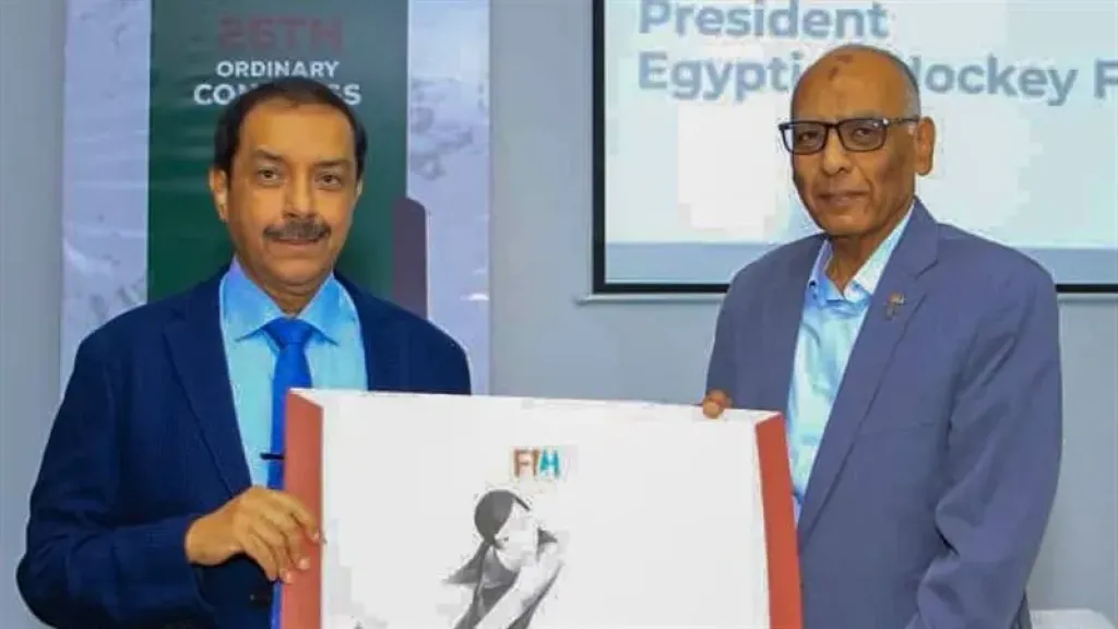 رئيس الاتحاد الدولي للهوكي يشيد بتنظيم مصر للبطولة المؤهلة لكأس العالم