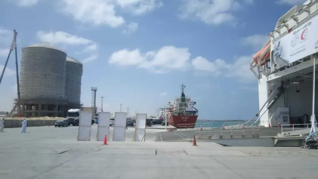 إعادة فتح ميناء العريش البحري بعد تحسن الأحوال الجوية