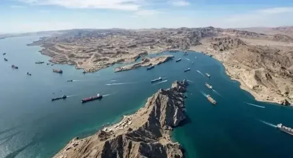 أول ناقلة غاز تعبر مضيق هرمز منذ اندلاع الحرب.. تحركات لافتة في مسارات الملاحة