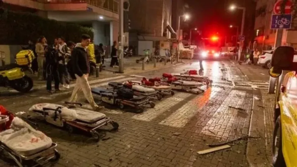 تصعيد متبادل.. مئات المصابين في إسرائيل وهجمات صاروخية إيرانية تدوي في العمق