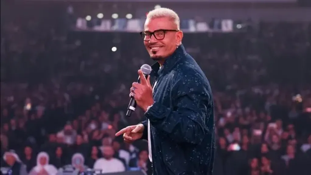 أسعار تذاكر حفل عمرو دياب في قطر تبدأ من 250 ريال قطري