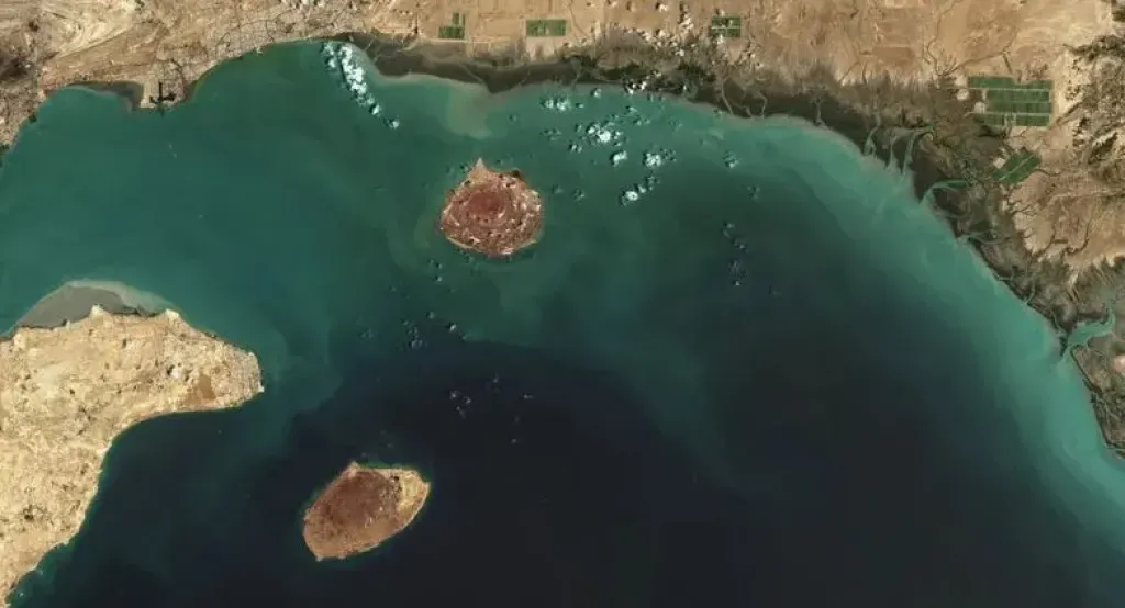 بعد هرمز.. باب المندب مهدد بالاختناق