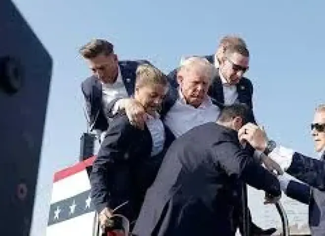 استهداف مقر إقامة ترامب بطائرة مسيرة واعتراضها قرب منتجعه في فلوريدا