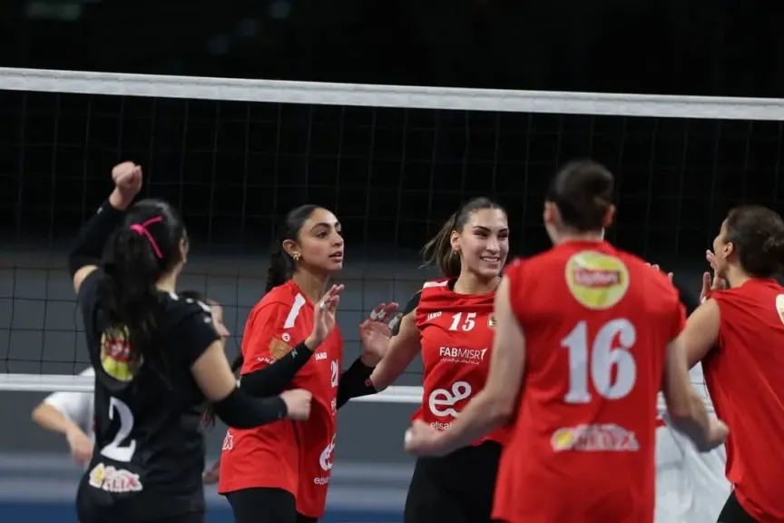 الخطيب يهنئ سيدات الطائرة الأهلي بدوري السوبر والرباعية المحلية