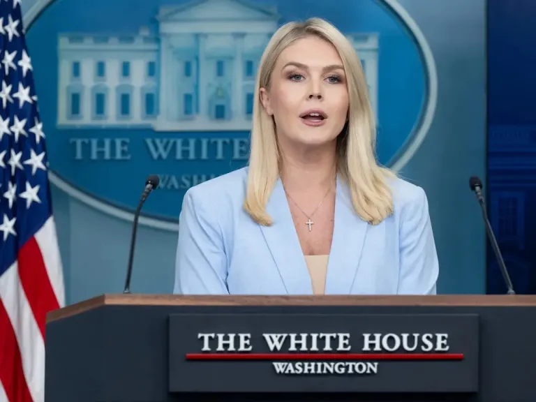 البيت الأبيض: ترامب مهتم بدعوة دول عربية للمساهمة في تحمل تكاليف حرب إيران