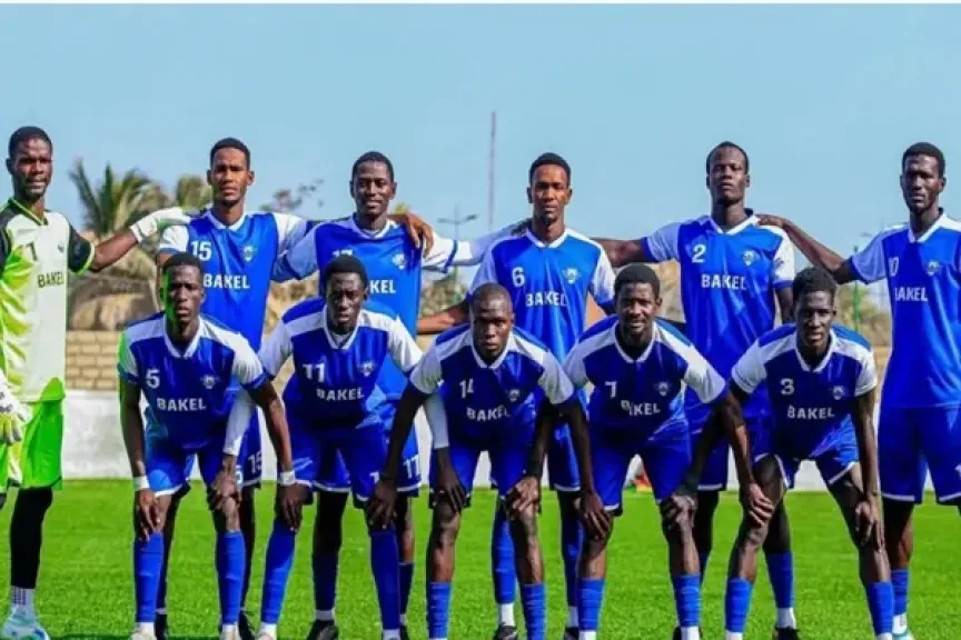 مأساة في السنغال.. وفاة حارس مرمى وإصابة 20 لاعبًا في حادث سير مروع