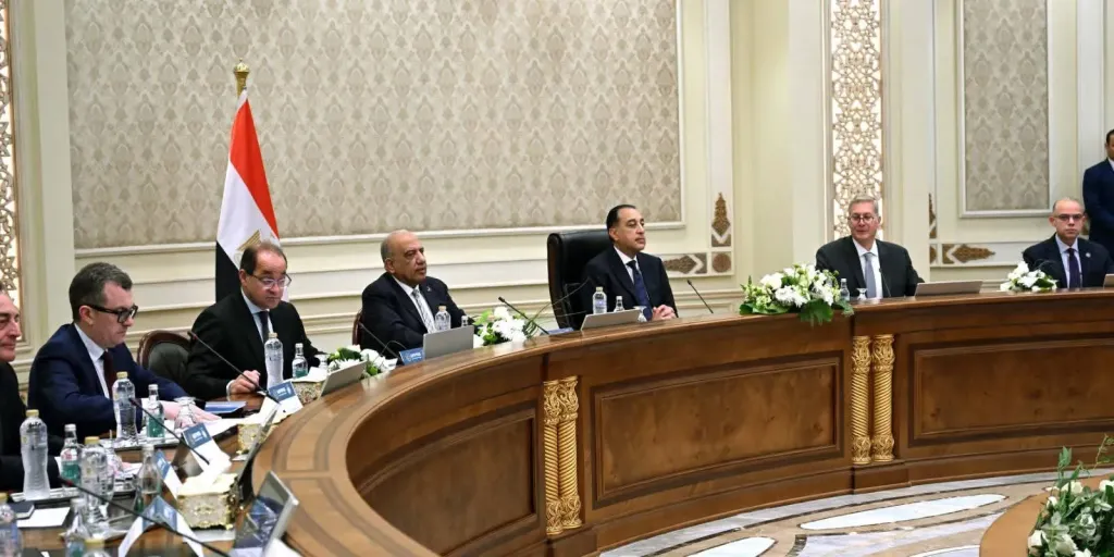 مدبولي يؤكد استمرار مصر في تنفيذ برنامج الإصلاح الاقتصادي الشامل رغم التحديات الجيوسياسية والإقليمية