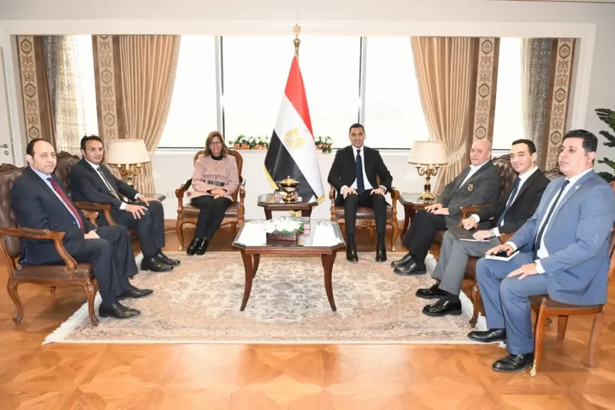 وزير الشباب والرياضة يبحث تعزيز التعاون المشترك مع الأكاديمية الوطنية للتدريب