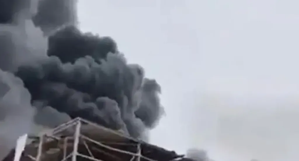 التلفزيون الإيراني: قصف يستهدف أحد أكبر مصانع إنتاج أدوية السرطان في إيران