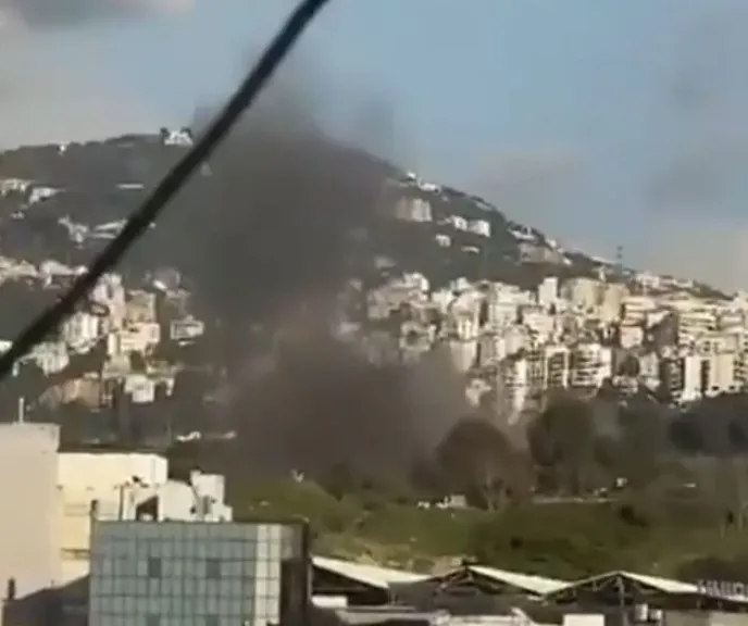 لأول مرة.. إسرائيل تقصف شقة سكنية بمنطقة المنصورية شرقي بيروت