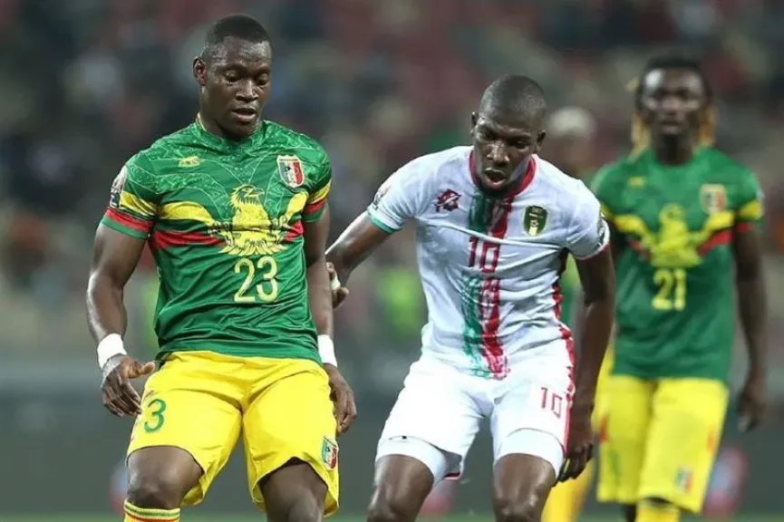 أليو ديانج يقود تشكيل مالي أمام روسيا