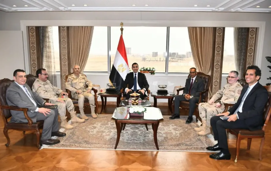 وزير الرياضة يناقش آخر مستجدات مشروع الجينوم الرياضي