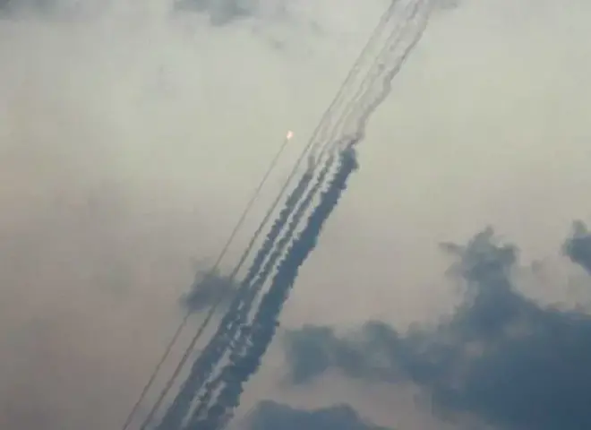 حزب الله يطلق 5 صواريخ باتجاه حيفا ومحيطها شمال إسرائيل