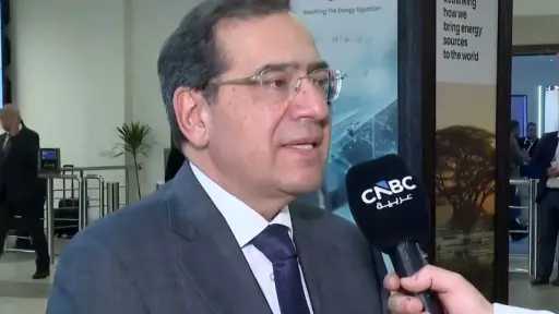 طارق الملا يحذر: أسعار الطاقة تفرض ضغوطا كبيرة على الدول المستوردة