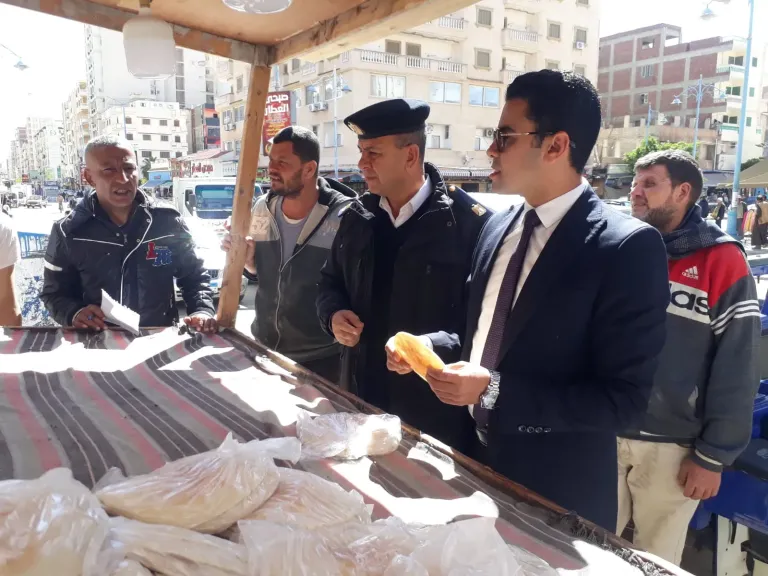 نائب محافظ مطروح يقود حملة مكبرة على المخابز الحرة بحضور الجهات المعنية